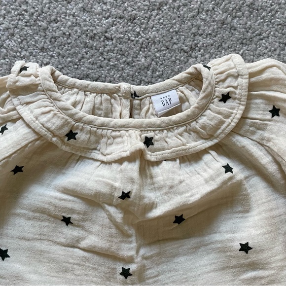 🔥2 for $25🔥GAP Toddler Ruffle Gauze Top - Picture 3 of 6